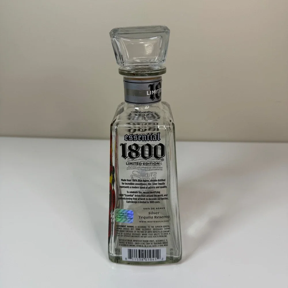 1800 Essential Silver Tequila Bottle Limited Edition Studio Glass Decanter‎